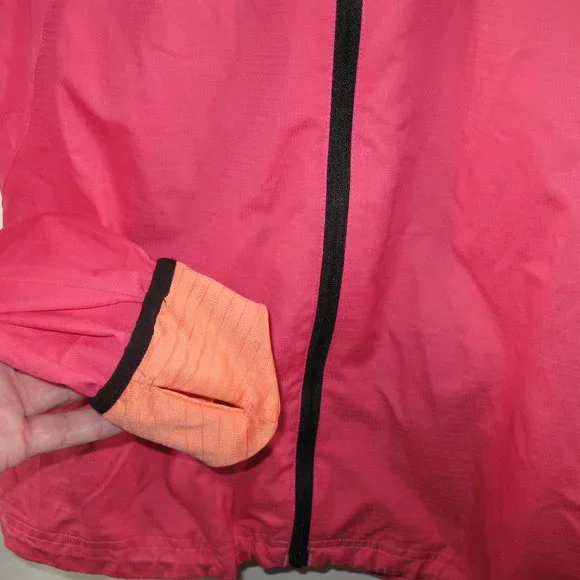 Pearl Izumi Lightweight Cycling jacket - Size Medium - Like New - Picture 2 of 4